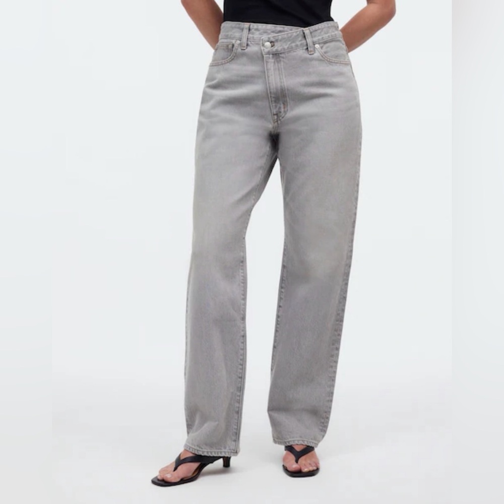 Madewell The Curvy '90s Straight Jean with Asymmetric Front Button Zip